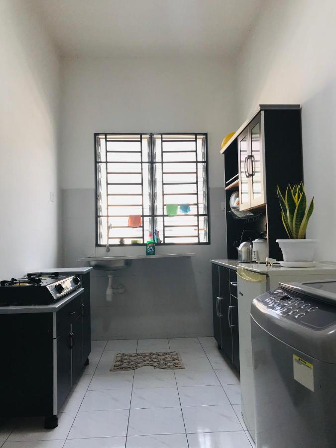 Alyn Home Batu Pahat II Wifi Coway Mohd Noor Екстериор снимка